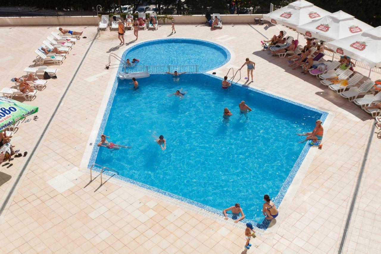 Hotel Central Golden Sands Exterior photo